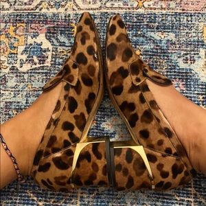 Lightly worn Cole Haan real calf heeled shoe